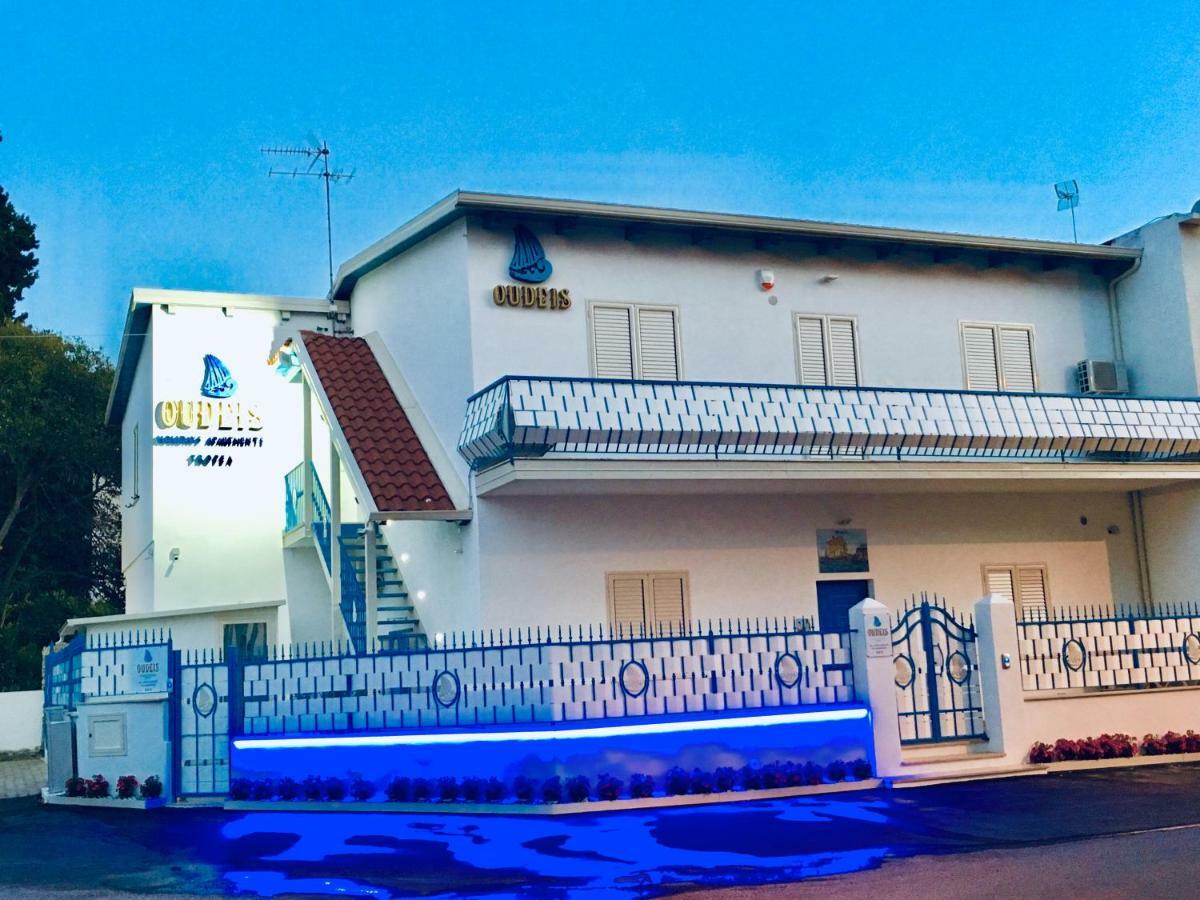 Oudeis Holidays Apartments Тропеа Екстер'єр фото